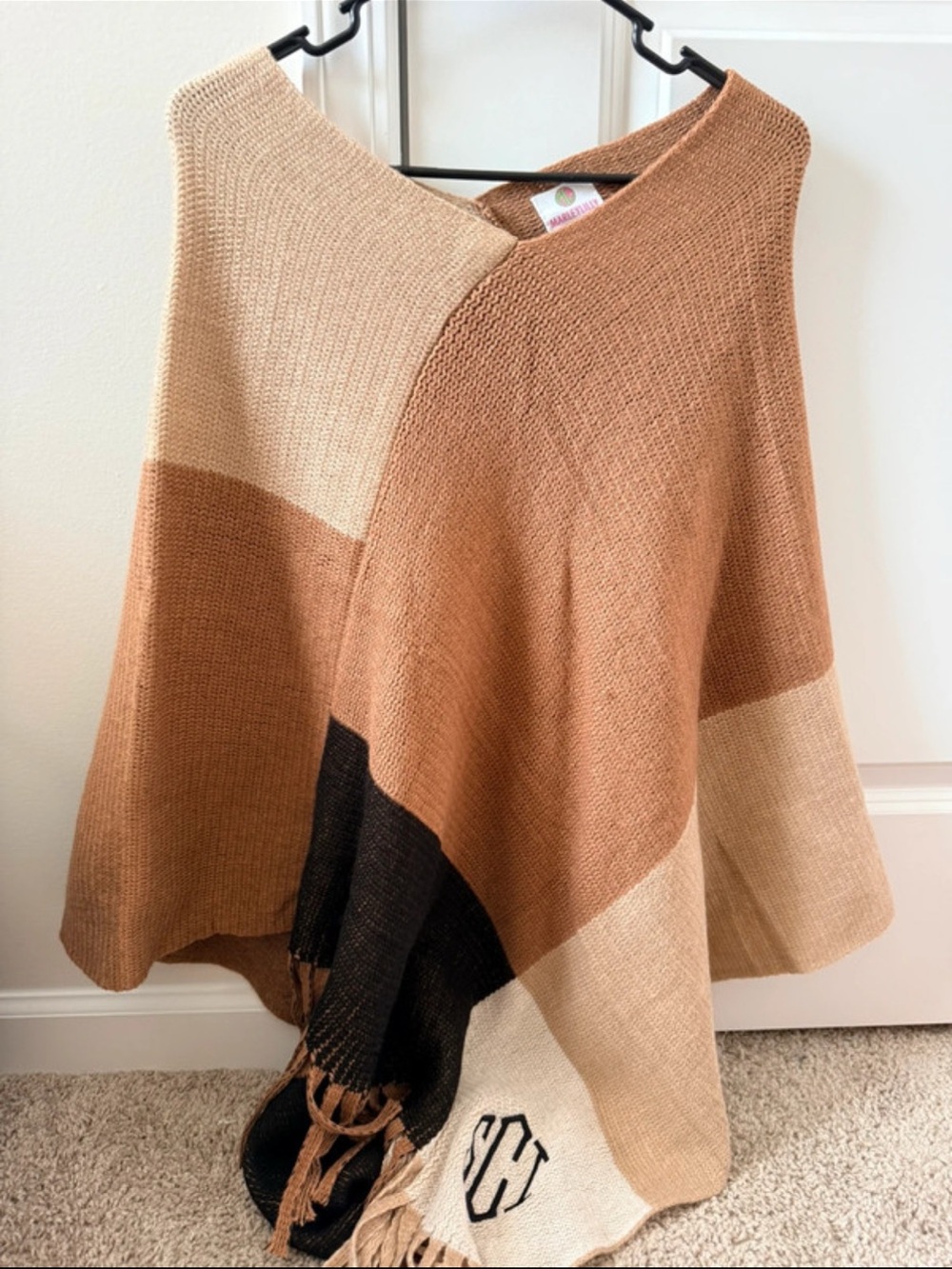 Source Unknown Beige, Camel & Black Colorblock Knit Cape